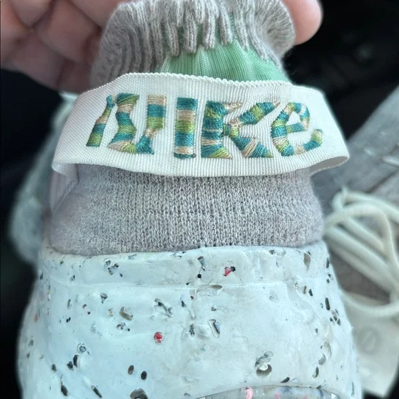 Nike hippie 04 multi color sneakers size 9 - Picture 4 of 11